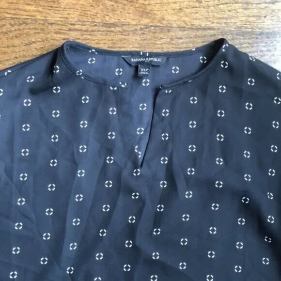Banana Republic Black Patterned Smocked Blouse, Size - Picture 9 of 12